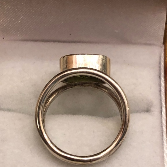 NWOT Sterling Silver Peridot Ring - Picture 6 of 8
